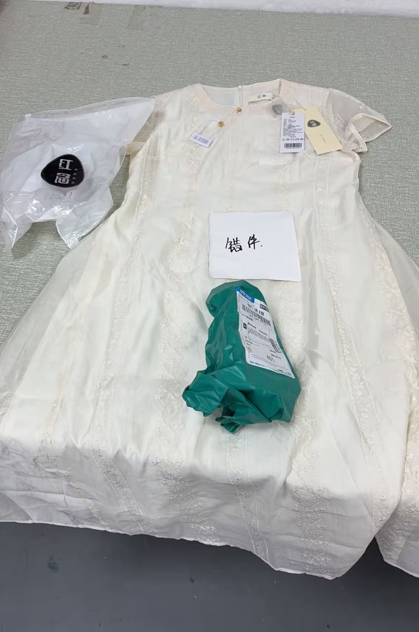 cae8860f-44ce-4d43-b6f2-ba10a8471d88.jpg